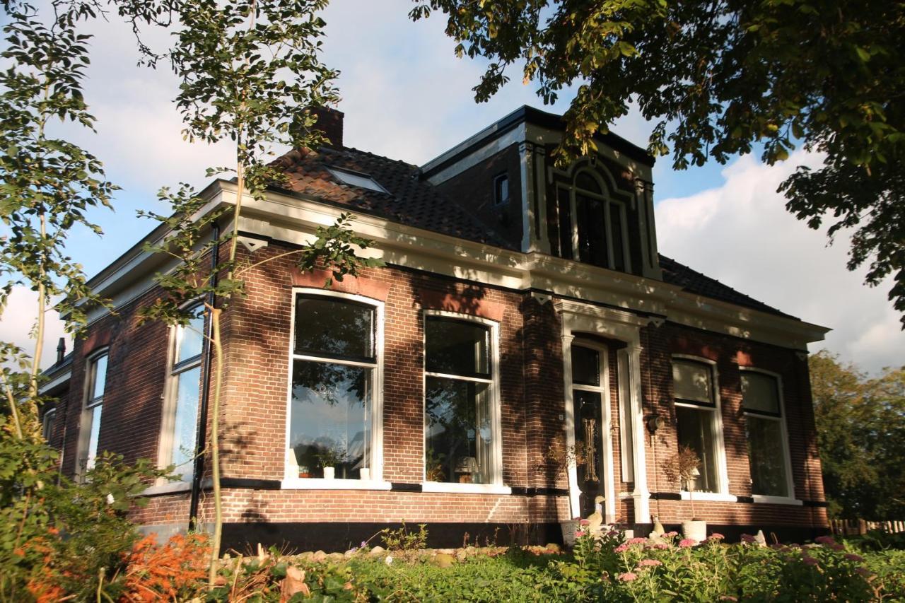 Onder De Boom Bed & Breakfast Gerkesklooster Екстериор снимка